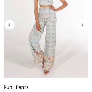 Wide leg pants with print